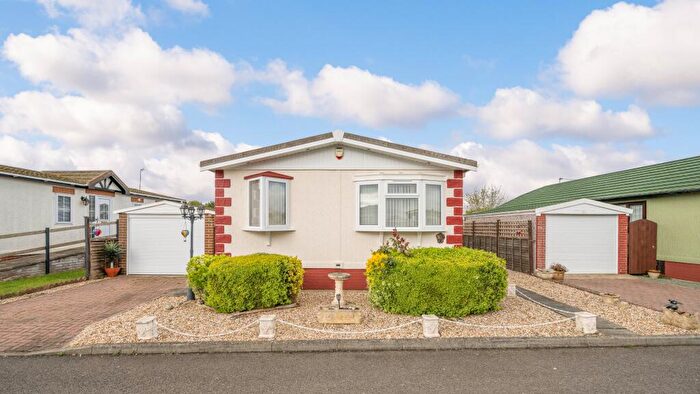 2 Bedroom Park Home For Sale In Marina View, Dogdyke - Lincolnshire, LN4