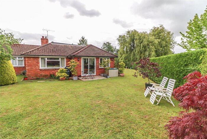 3 Bedroom Bungalow For Sale In Dean Road, West Tytherley, Salisbury, Hampshire, SP5