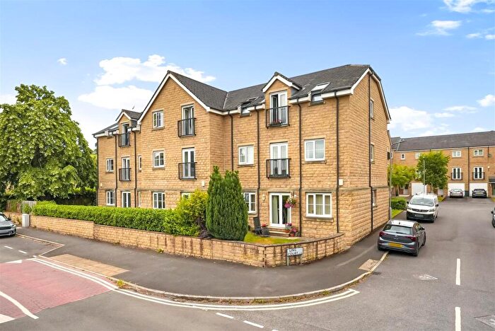 2 Bedroom Apartment For Sale In Ling Court, Menston, Ilkley, LS29