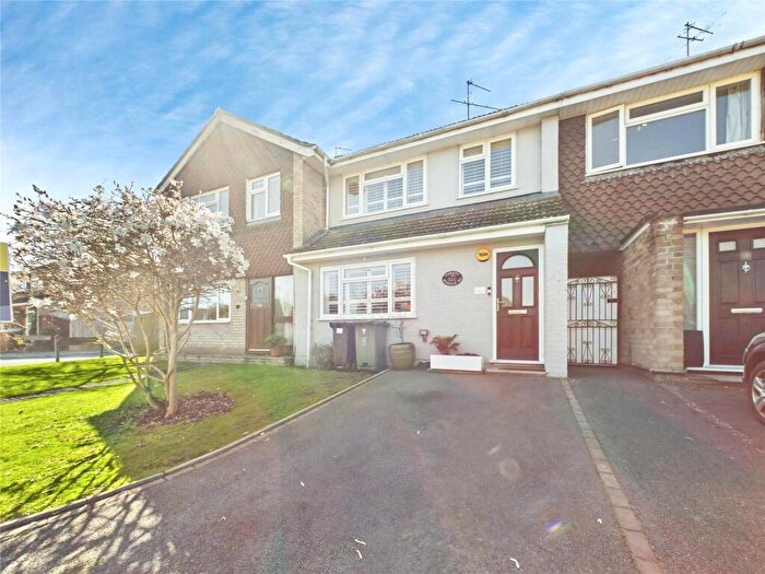 3 Bedroom Terraced House For Sale In Station Road, Chinnor, Oxfordshire, OX39