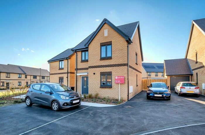 3 Bedroom Detached House To Rent In Rigby Street, North Stoneham Park, Eastleigh, SO50