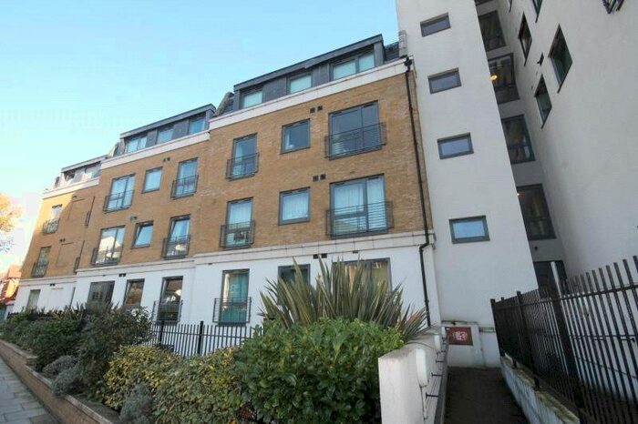 2 Bedroom Flat To Rent In Uxbridge Road, Ealing, W13