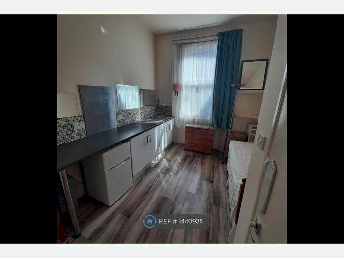 Studio To Rent In Claverton Street Studio, Pimlico, London, SW1V