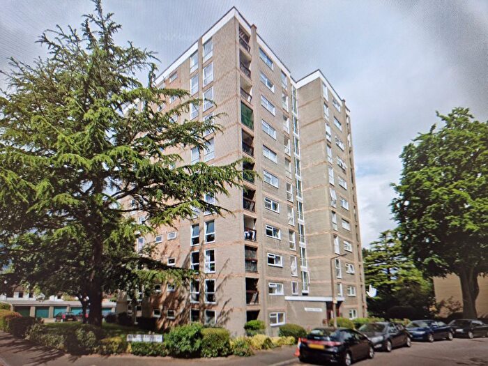 2 Bedroom Flat To Rent In Bonchurch Close, Sutton, SM2