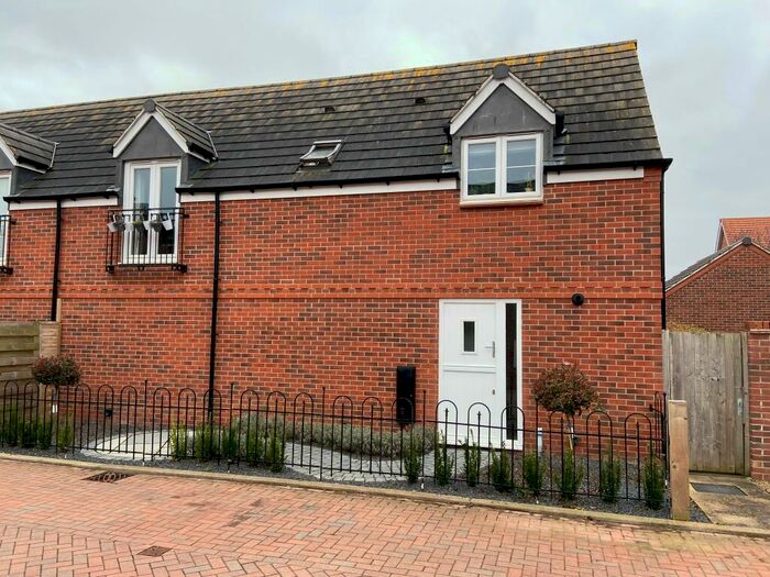 2 Bedroom House To Rent In Logan Place, Kidderminster, DY11