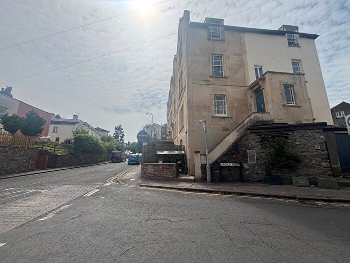 2 Bedroom Flat To Rent In Kingsley House, Cotham Brow, Bristol, BS6