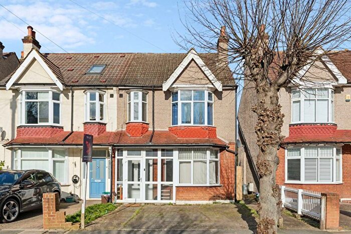 3 Bedroom Property To Rent In Camberley Avenue, London, SW20