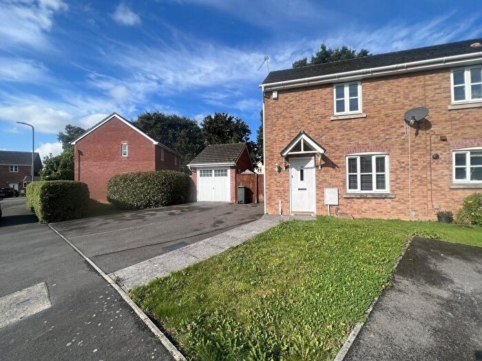 2 Bedroom End Of Terrace House To Rent In Jenkins Way, St. Mellons, Cardiff, Cardiff., CF3