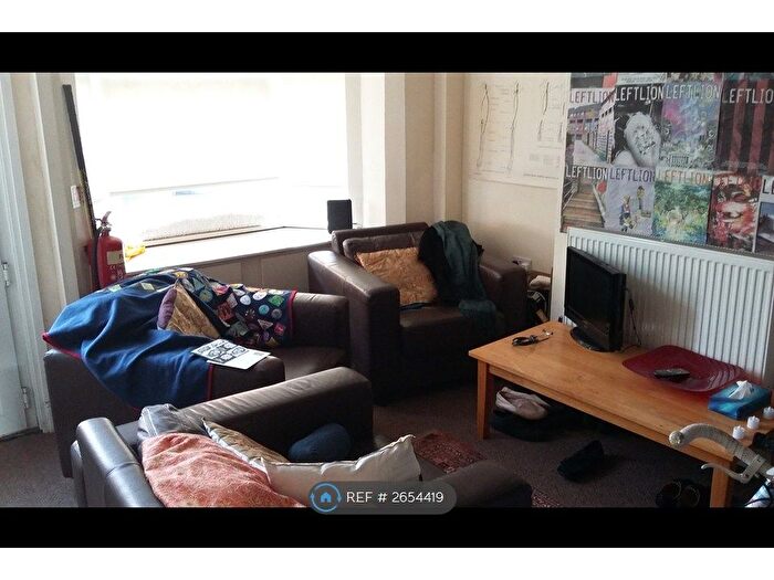 3 Bedroom Terraced House To Rent In Claude Street, Nottingham, NG7