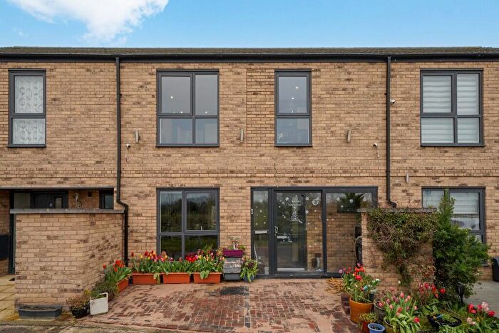 4 Bedroom Terraced House To Rent In Lange Road, Harrow, Middlesex, HA2