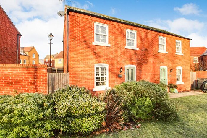 2 Bedroom Semi-Detached House To Rent In Wilkinson Road, Kempston, Bedford, MK42