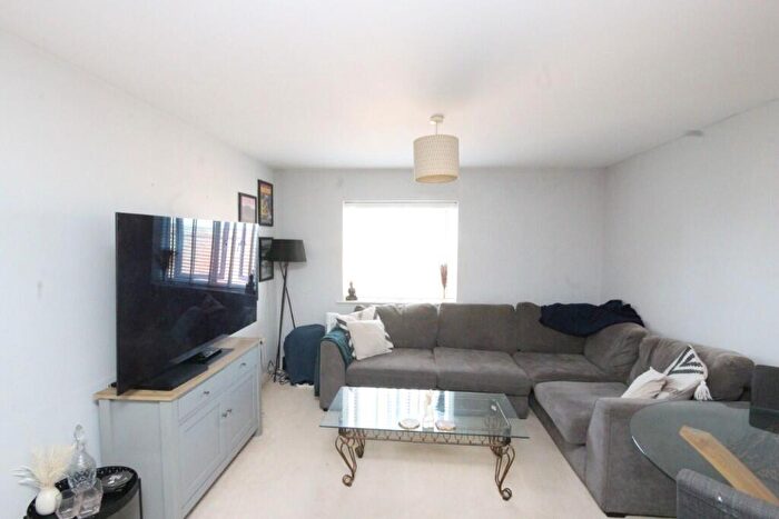 1 Bedroom Apartment To Rent In Melrose Close, Maidstone, Kent, ME15