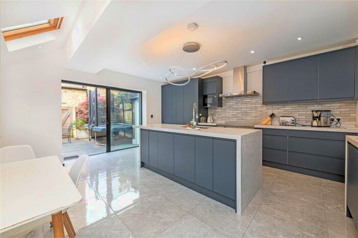 5 Bedroom Terraced House To Rent In Winsham Grove, SW11