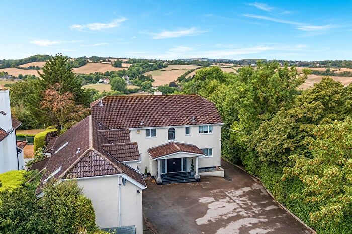 5 Bedroom Detached House For Sale In Wellsway, Keynsham, BS31