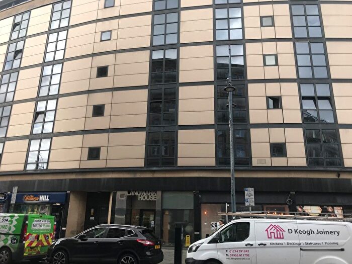 2 Bedroom Flat To Rent In Land Mark House, Broadway, Bradford, BD1