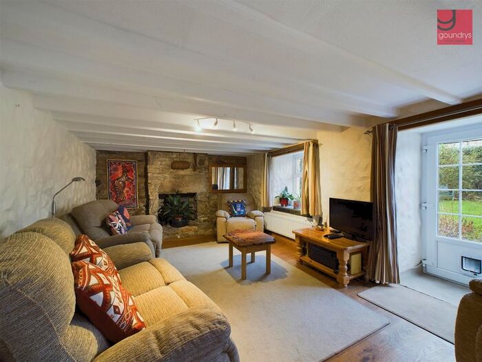 5 Bedroom Detached House For Sale In Higher Ninnis, Redruth, TR16