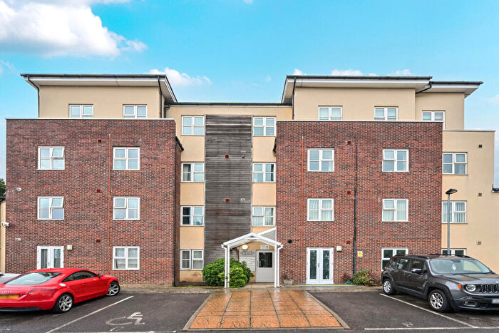 2 Bedroom Apartment For Sale In Beaumaris Gardens, London, SE19