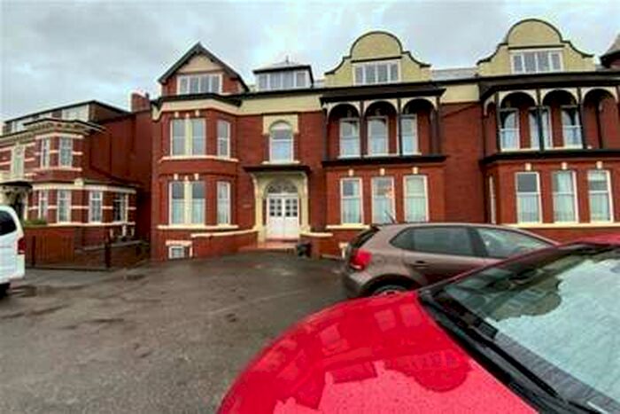 4 Bedroom Flat To Rent In Promenade, Southport, PR9