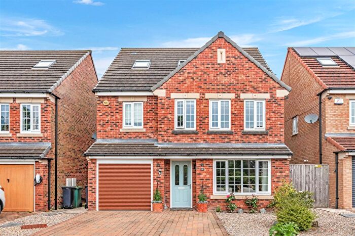 5 Bedroom Detached House For Sale In Principal Rise, Dringhouses, York, YO24