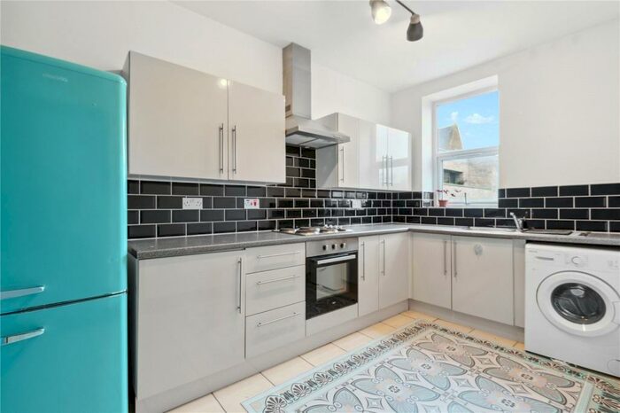 2 Bedroom Apartment To Rent In Hackney Road, London, E2