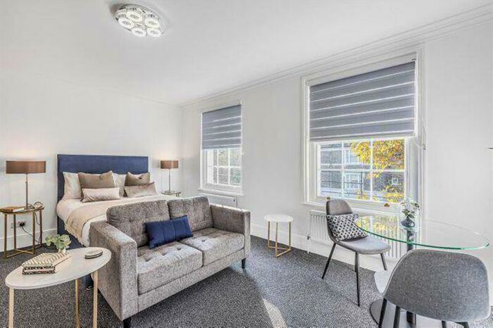 Apartment To Rent In Gloucester Crescent, NW1