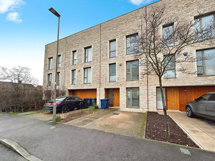 4 Bedroom Terraced House To Rent In Camborne Road, Edgware, HA8