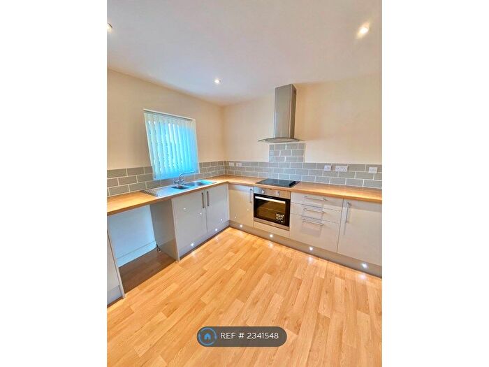 2 Bedroom Flat To Rent In Canklow Road, Rotherham, S60