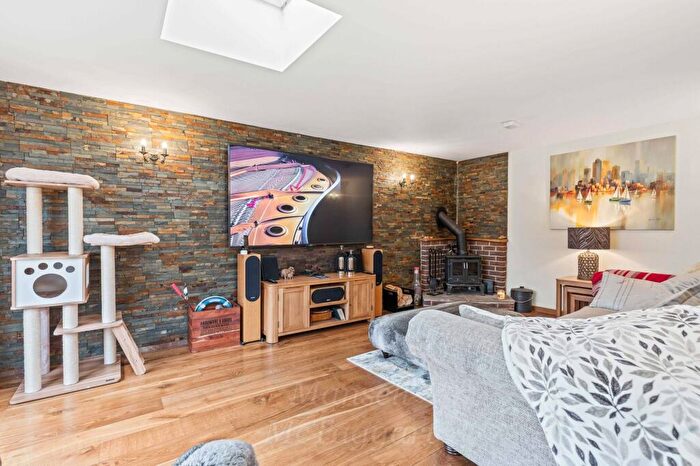 5 Bedroom Detached House For Sale In Newlands Park, Copthorne, RH10