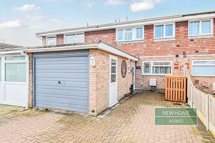 3 Bedroom Terraced House For Sale In Alexandra Road, Great Wakering, Southend-On-Sea, SS3