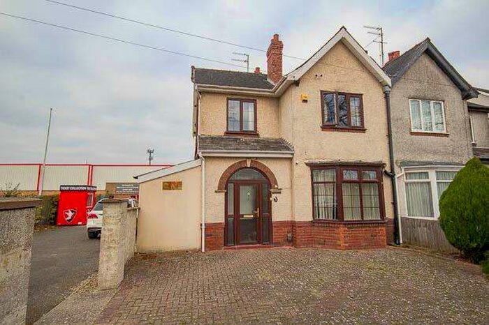 3 Bedroom Semi-Detached House To Rent In Whaddon Road, Cheltenham, GL52