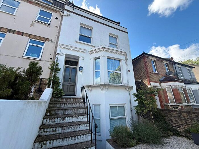 2 Bedroom Flat For Sale In Eglinton Road, Woolwich, SE18