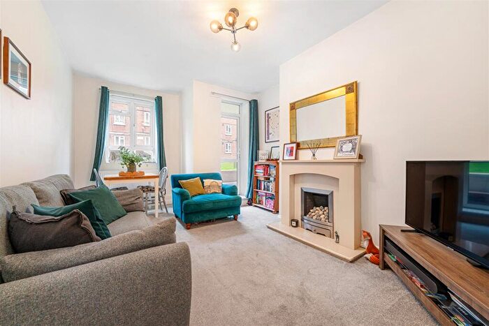2 Bedroom Flat For Sale In York Hill, West Norwood, SE27
