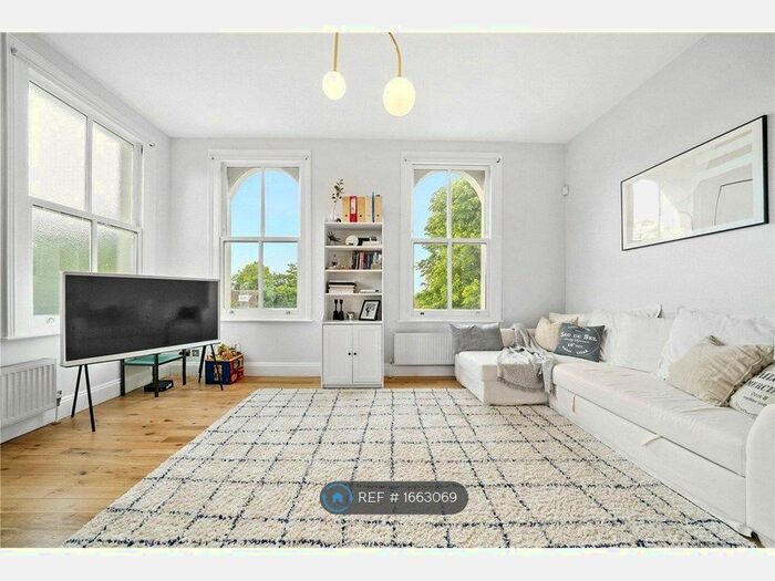 2 Bedroom Flat To Rent In High Trees Mansions, London, SE26