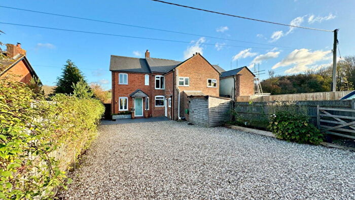 3 Bedroom End Of Terrace House For Sale In Lime Kiln Cottages, Old Burghclere, Newbury, RG20