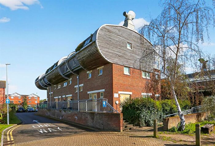 5 Bedroom Town House For Sale In Helios Road, Wallington, SM6