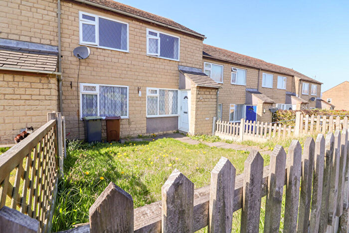 2 Bedroom Terraced House For Sale In Ebenezer Street, Glossop, SK13