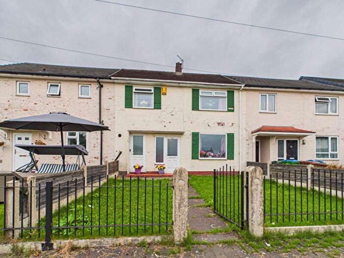 3 Bedroom Terraced House For Sale In Windermere Road, Middleton, Manchester, M24