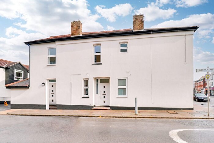 1 Bedroom Flat To Rent In London Road, Westcliff-On-Sea, SS0