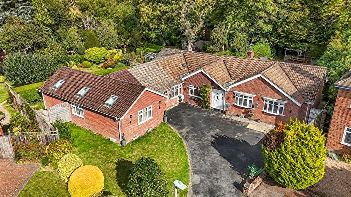 6 Bedroom Detached House For Sale In Merlewood Close, High Wycombe, HP11