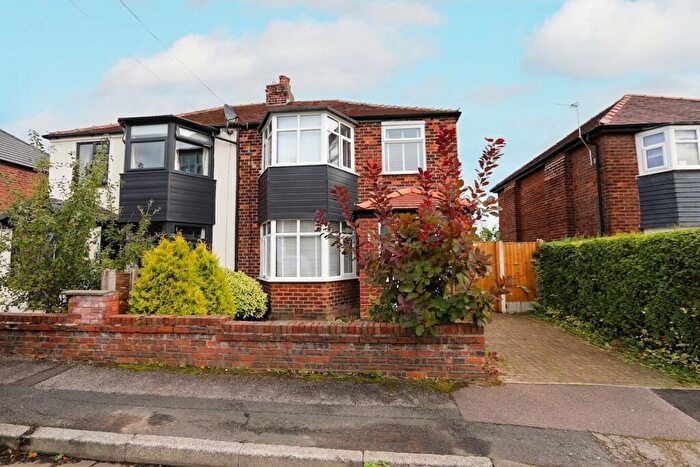 3 Bedroom Semi Detached House For Sale In Ridge Crescent, Whitefield, M45