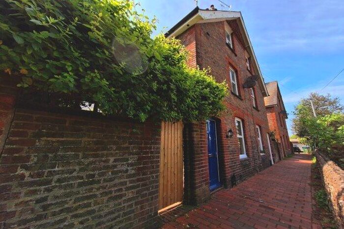 2 Bedroom Semi-Detached House To Rent In Green Wall, Lewes, BN7