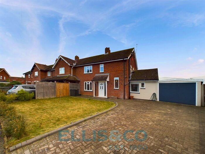 3 Bedroom End Of Terrace House For Sale In Westwood Road, East Peckham, Tonbridge, TN12
