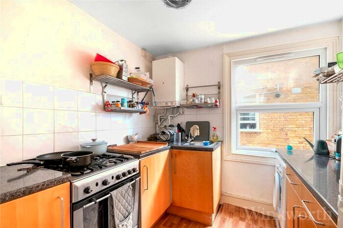 1 Bedroom Flat To Rent In Drakefell Road, New Cross, London, SE14