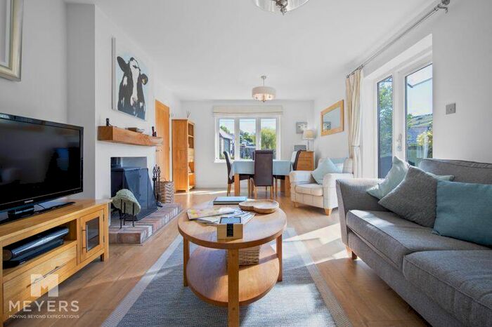 2 Bedroom Bungalow For Sale In Farm Lane, West Lulworth, BH20