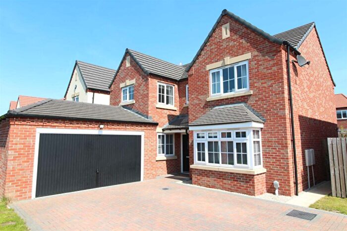 4 Bedroom Detached House For Sale In Welton Low Road, Elloughton, HU15