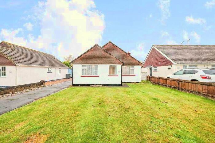 2 Bedroom Bungalow To Rent In Haslar Crescent, Waterlooville, Hampshire, PO7