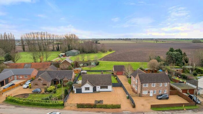 2 Bedroom Detached Bungalow For Sale In Plash Drove, Wisbech St Mary, Wisbech, Cambs, PE13