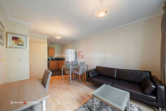 1 Bedroom Flat To Rent In Trentham Court, North Acton, W3