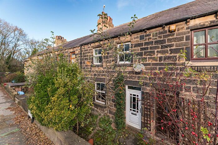 2 Bedroom Terraced House For Sale In Cragg View, Pool In Wharfedale, LS21