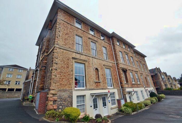 2 Bedroom Flat To Rent In Bellevue Road, Clevedon, BS21